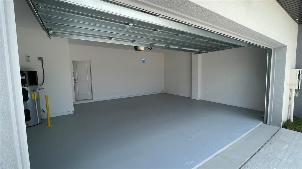 Active With Contract: $2,250 (3 beds, 2 baths, 1624 Square Feet)