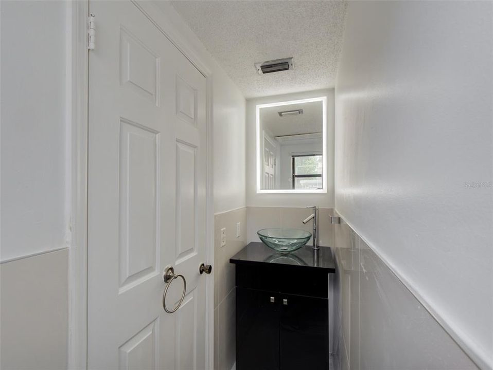 Active With Contract: $3,495 (3 beds, 2 baths, 1780 Square Feet)