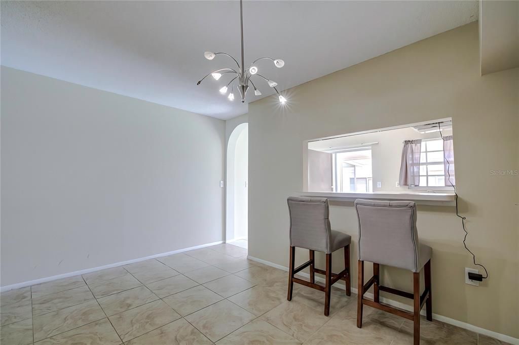 For Sale: $270,000 (2 beds, 2 baths, 1396 Square Feet)