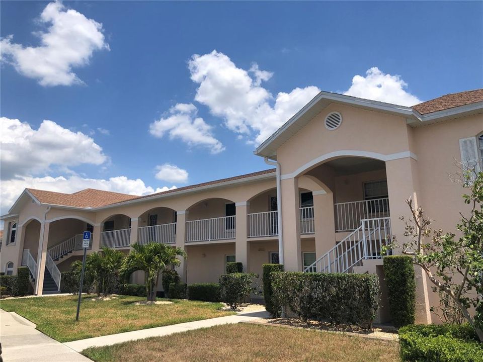 For Sale: $224,900 (3 beds, 2 baths, 1360 Square Feet)