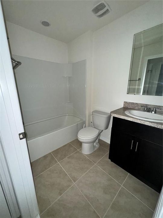 For Rent: $2,350 (3 beds, 2 baths, 1624 Square Feet)