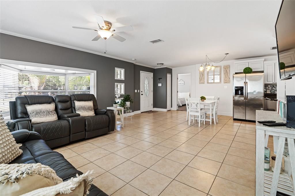 For Sale: $435,000 (4 beds, 2 baths, 1476 Square Feet)