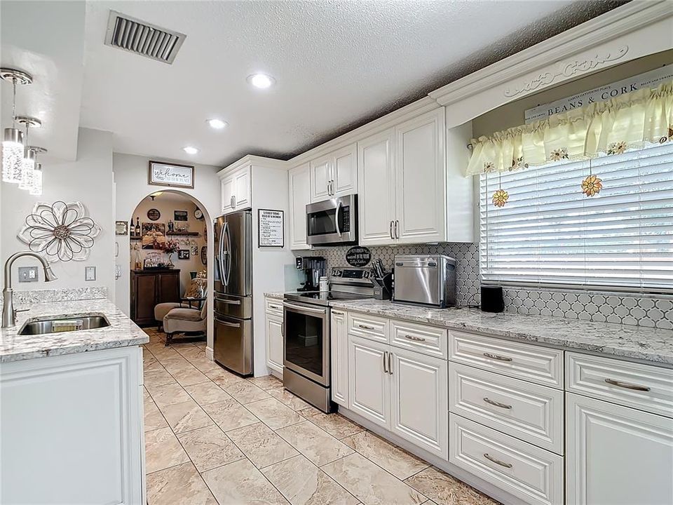 For Sale: $445,000 (4 beds, 2 baths, 2096 Square Feet)