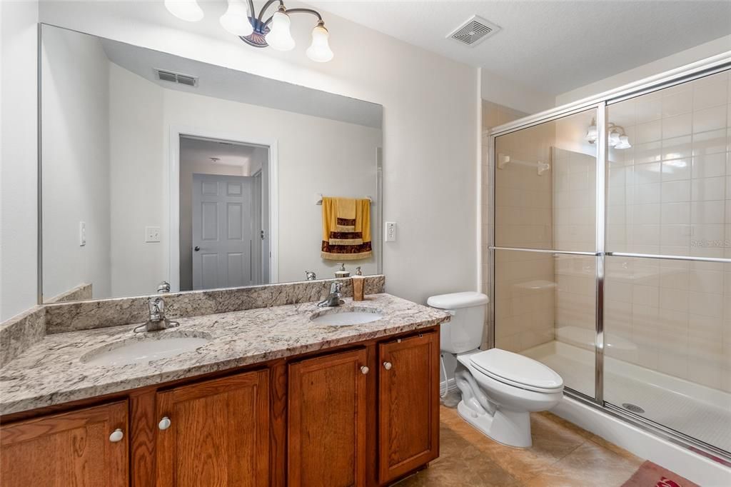 For Sale: $269,500 (2 beds, 2 baths, 1292 Square Feet)