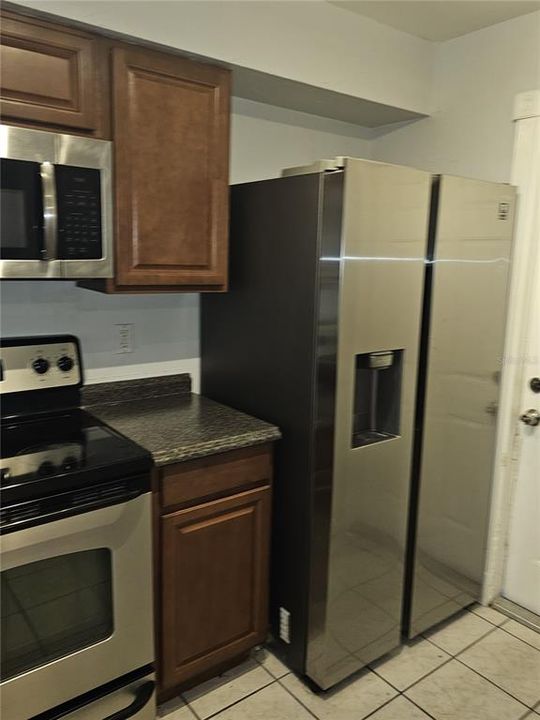 For Sale: $307,000 (3 beds, 1 baths, 1010 Square Feet)