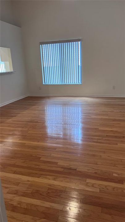 For Rent: $2,000 (2 beds, 2 baths, 1173 Square Feet)