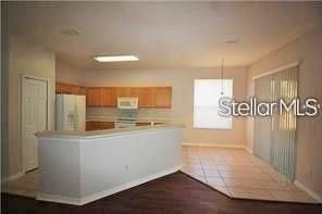 For Rent: $2,630 (3 beds, 2 baths, 1857 Square Feet)