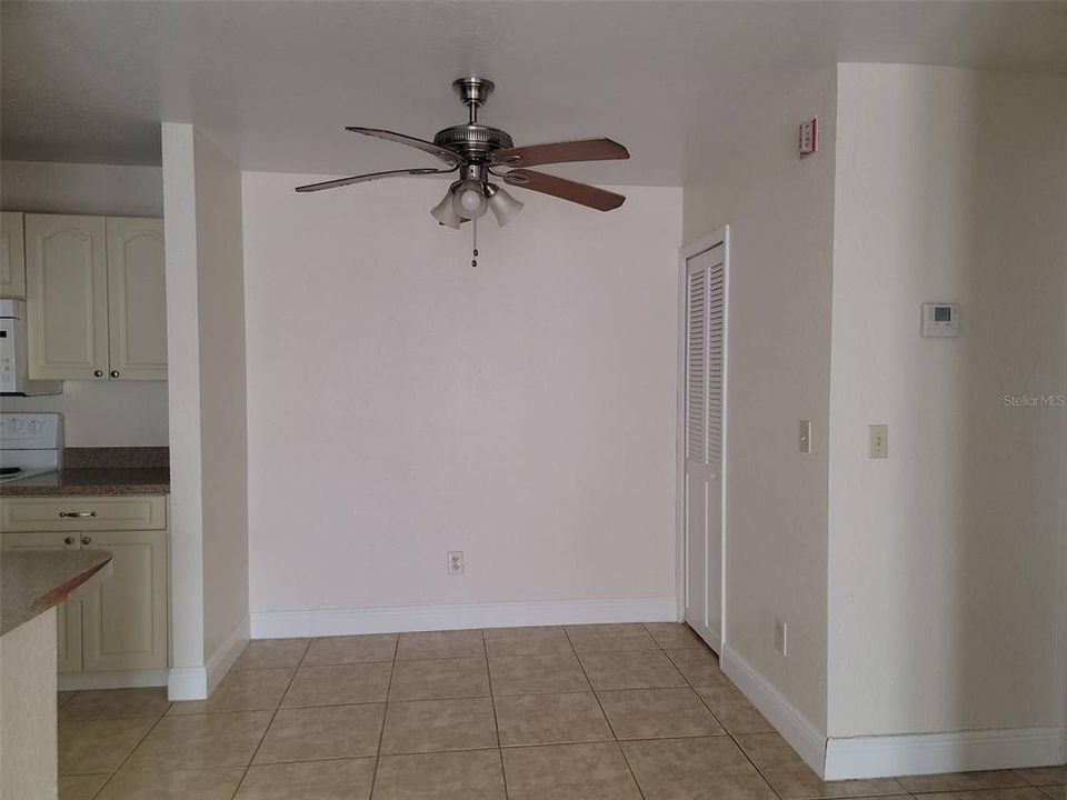 Recently Rented: $1,325 (1 beds, 1 baths, 650 Square Feet)
