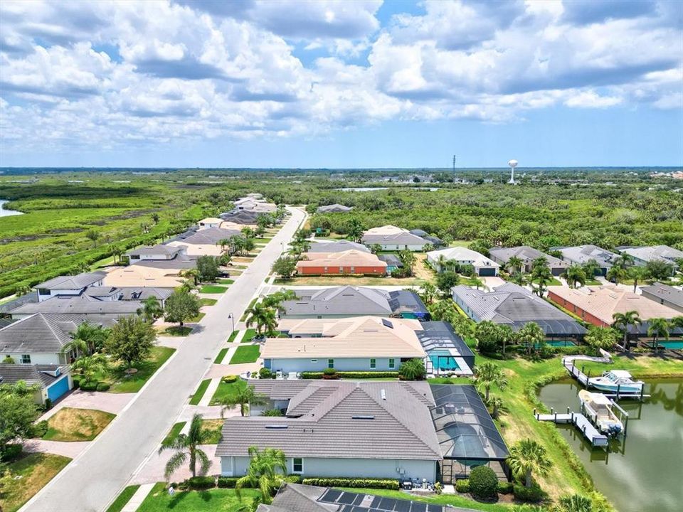 For Sale: $1,425,000 (3 beds, 3 baths, 2661 Square Feet)