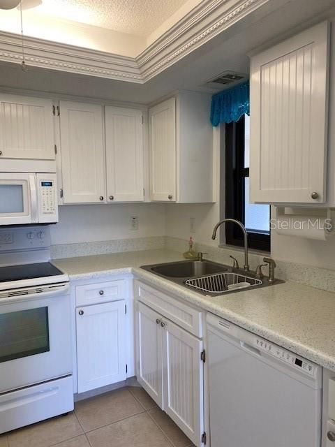 Recently Rented: $1,525 (2 beds, 2 baths, 838 Square Feet)