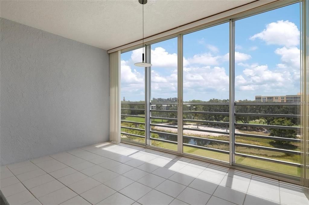 Active With Contract: $2,300 (2 beds, 2 baths, 1376 Square Feet)