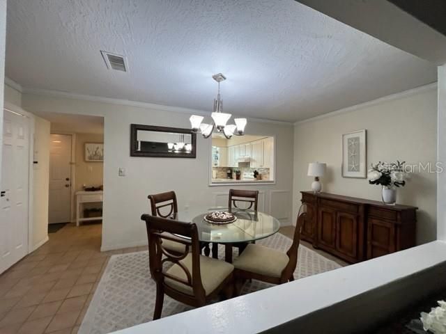 For Sale: $249,900 (2 beds, 2 baths, 1325 Square Feet)