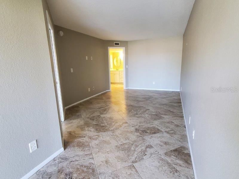 For Rent: $2,000 (2 beds, 2 baths, 1168 Square Feet)