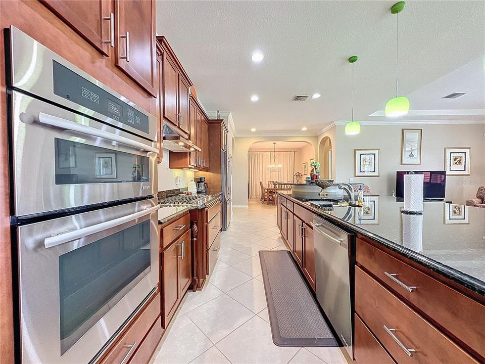 This Kitchen has it all!