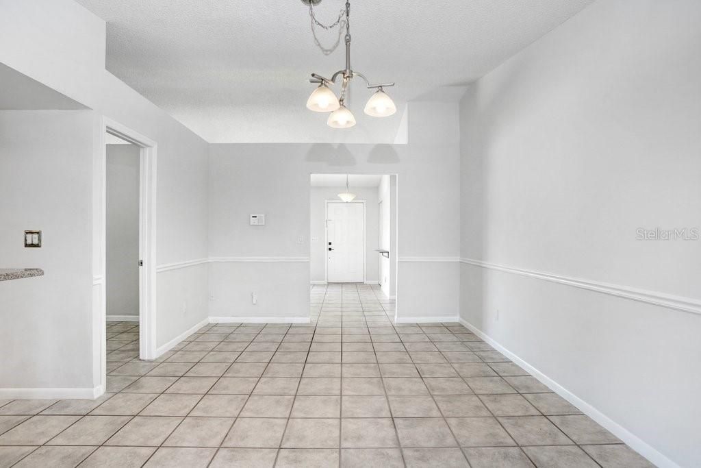 Active With Contract: $2,450 (3 beds, 2 baths, 1428 Square Feet)