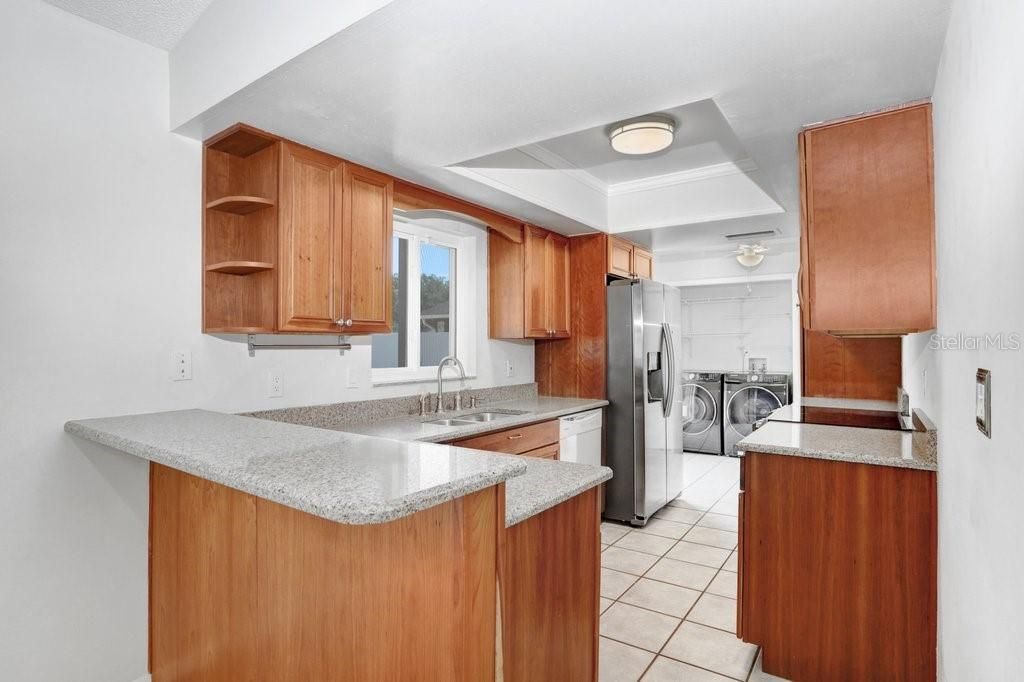 Active With Contract: $2,450 (3 beds, 2 baths, 1428 Square Feet)