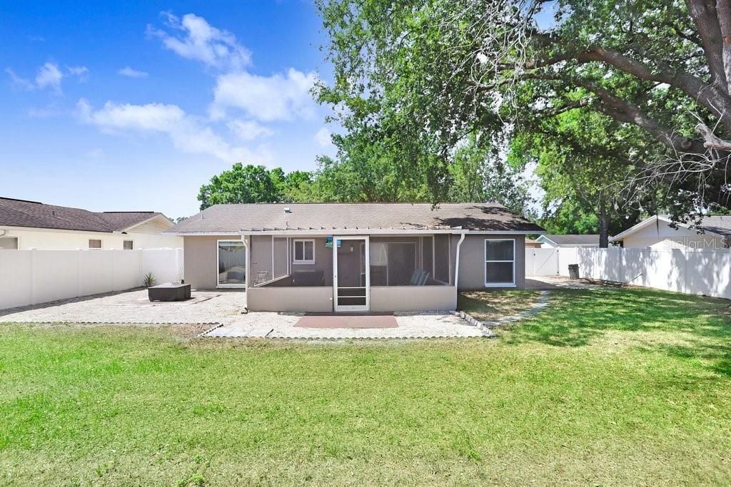 Active With Contract: $2,450 (3 beds, 2 baths, 1428 Square Feet)