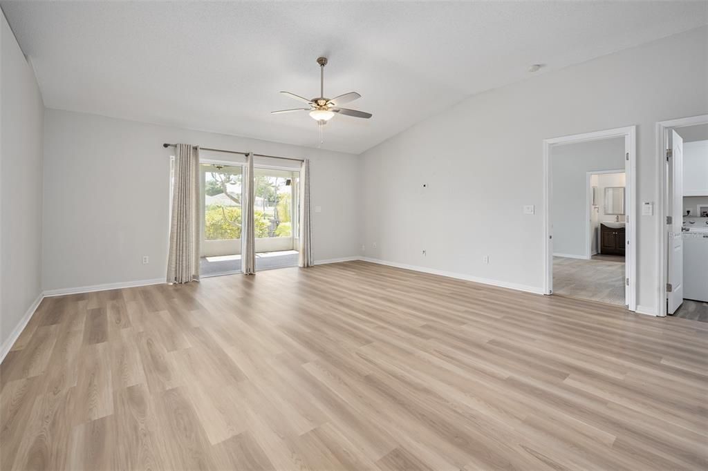 For Sale: $389,900 (3 beds, 2 baths, 1808 Square Feet)