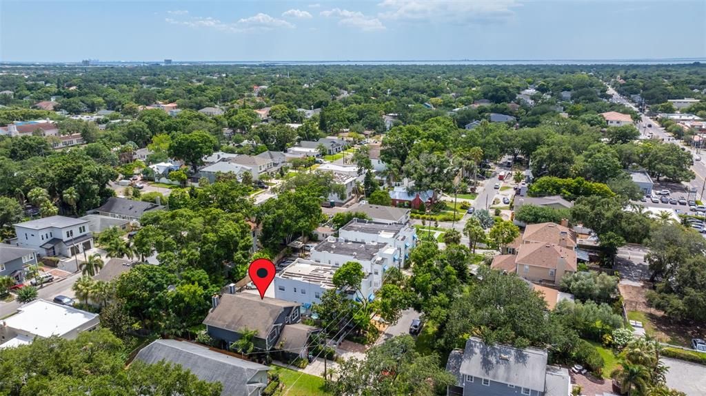 Active With Contract: $624,900 (2 beds, 2 baths, 1295 Square Feet)