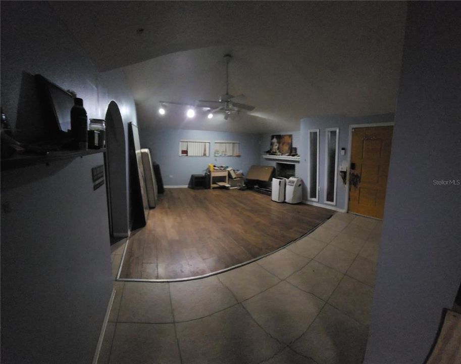 For Sale: $340,000 (3 beds, 1 baths, 1467 Square Feet)