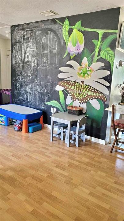 Living Room Kid-Friendly  Chalk-Wall