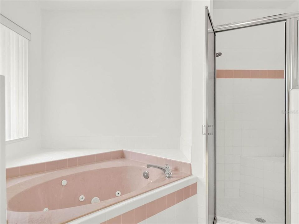 待售: $339,900 (3 贝兹, 2 浴室, 2025 平方英尺)