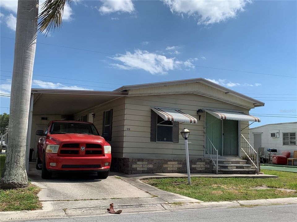 Active With Contract: $99,500 (2 beds, 2 baths, 880 Square Feet)