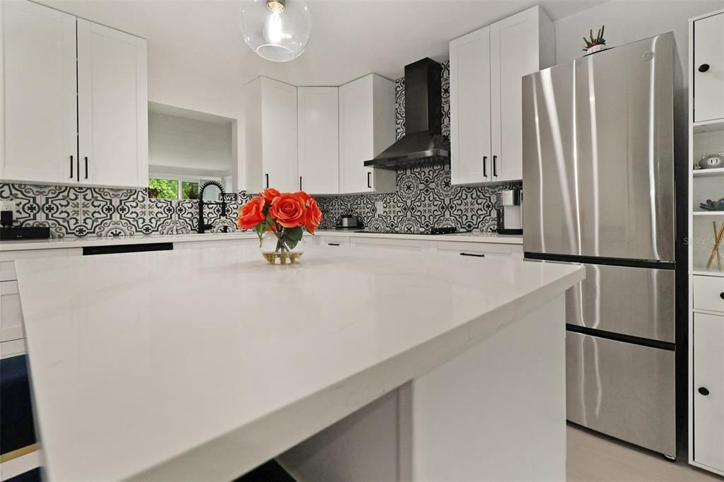 Recently Sold: $439,000 (2 beds, 2 baths, 1161 Square Feet)