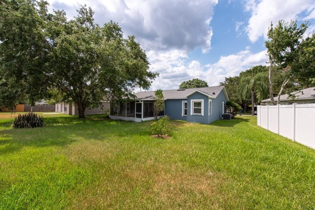 Active With Contract: $365,000 (3 beds, 2 baths, 1263 Square Feet)