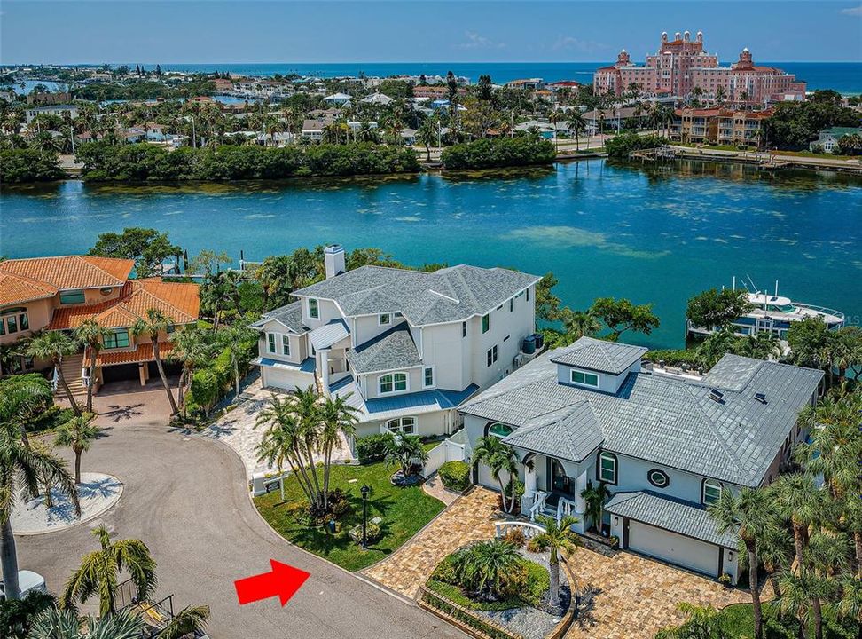 Recently Sold: $2,995,000 (3 beds, 2 baths, 2989 Square Feet)