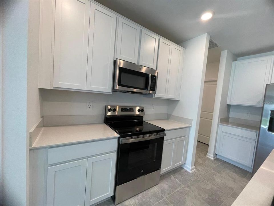 Active With Contract: $2,240 (3 beds, 2 baths, 1444 Square Feet)