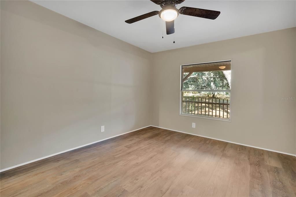 Active With Contract: $2,200 (3 beds, 2 baths, 1188 Square Feet)