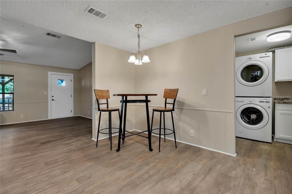 Active With Contract: $2,200 (3 beds, 2 baths, 1188 Square Feet)
