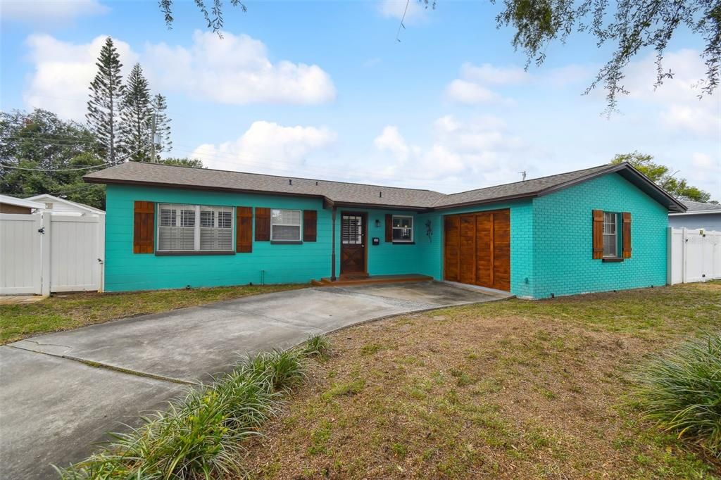 For Sale: $424,900 (4 beds, 2 baths, 1751 Square Feet)