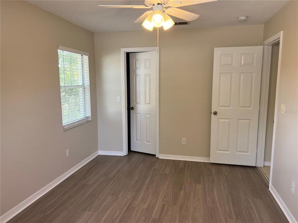 Active With Contract: $325,000 (3 beds, 2 baths, 1512 Square Feet)