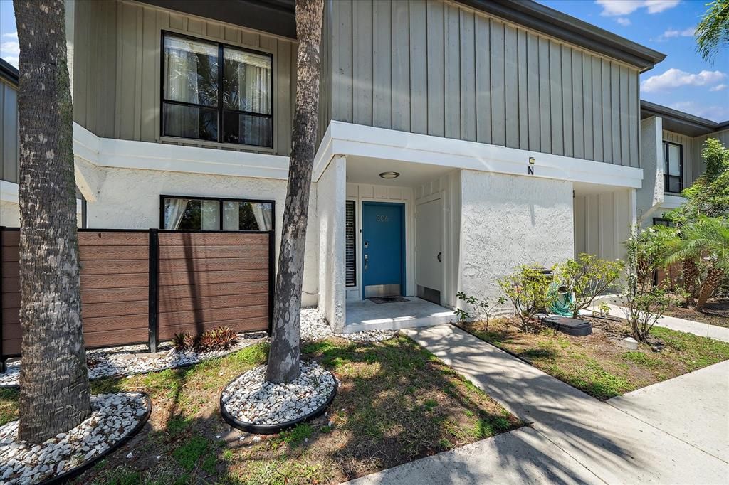 For Sale: $279,000 (3 beds, 2 baths, 1419 Square Feet)