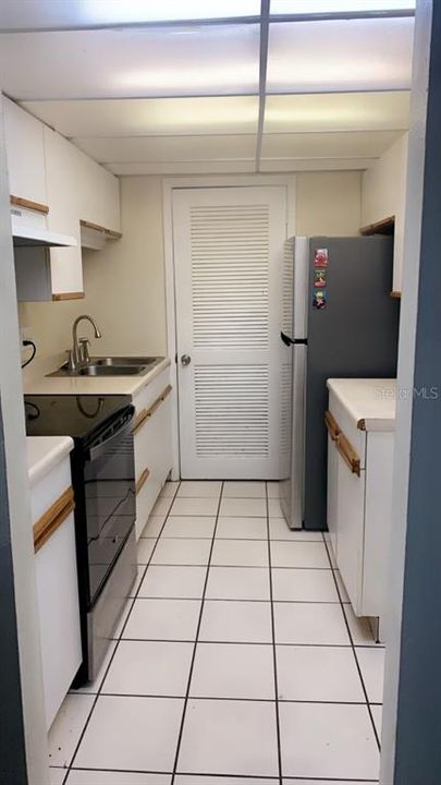 For Sale: $115,000 (1 beds, 1 baths, 630 Square Feet)