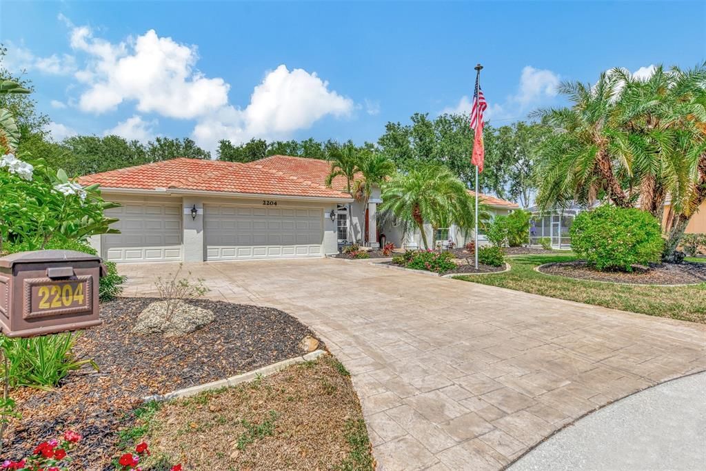 Active With Contract: $995,000 (4 beds, 3 baths, 3441 Square Feet)