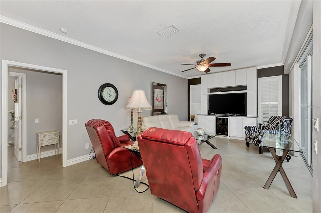 Active With Contract: $995,000 (4 beds, 3 baths, 3441 Square Feet)