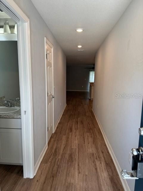 For Rent: $2,350 (3 beds, 2 baths, 1713 Square Feet)