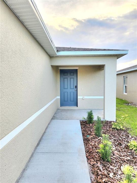 Exterior Front Door Photo 2