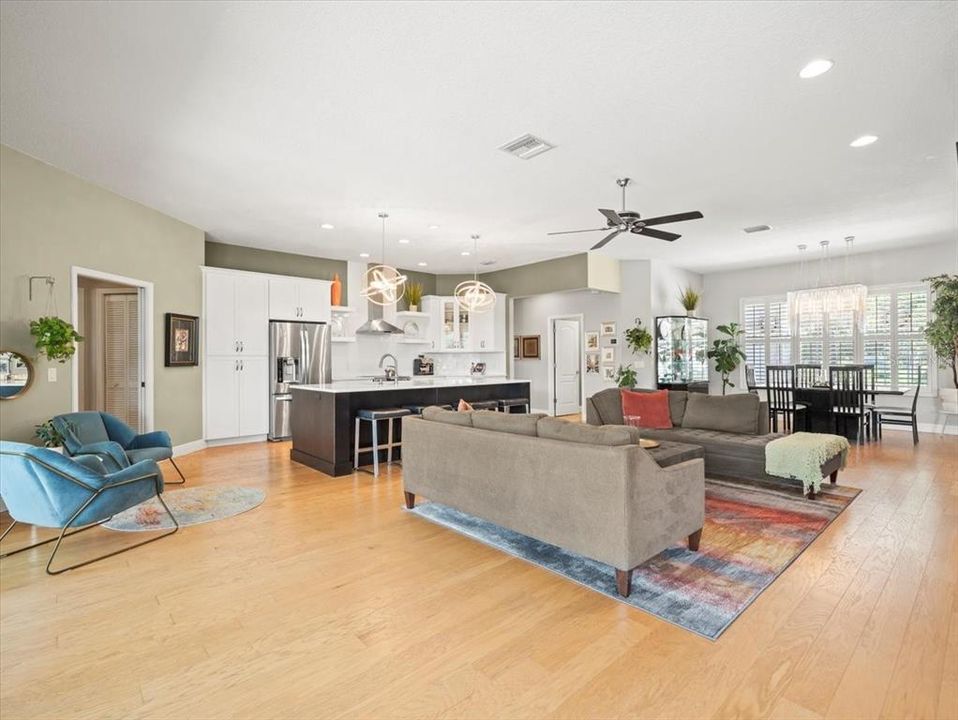 Active With Contract: $775,000 (4 beds, 3 baths, 2340 Square Feet)