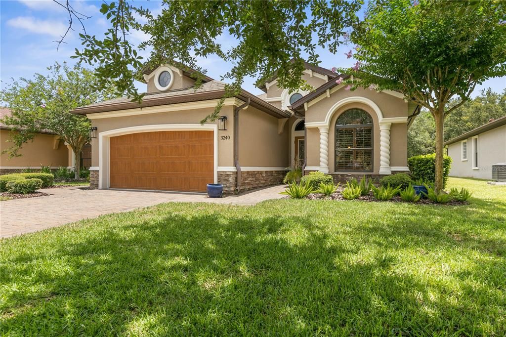 For Sale: $499,000 (3 beds, 2 baths, 1894 Square Feet)