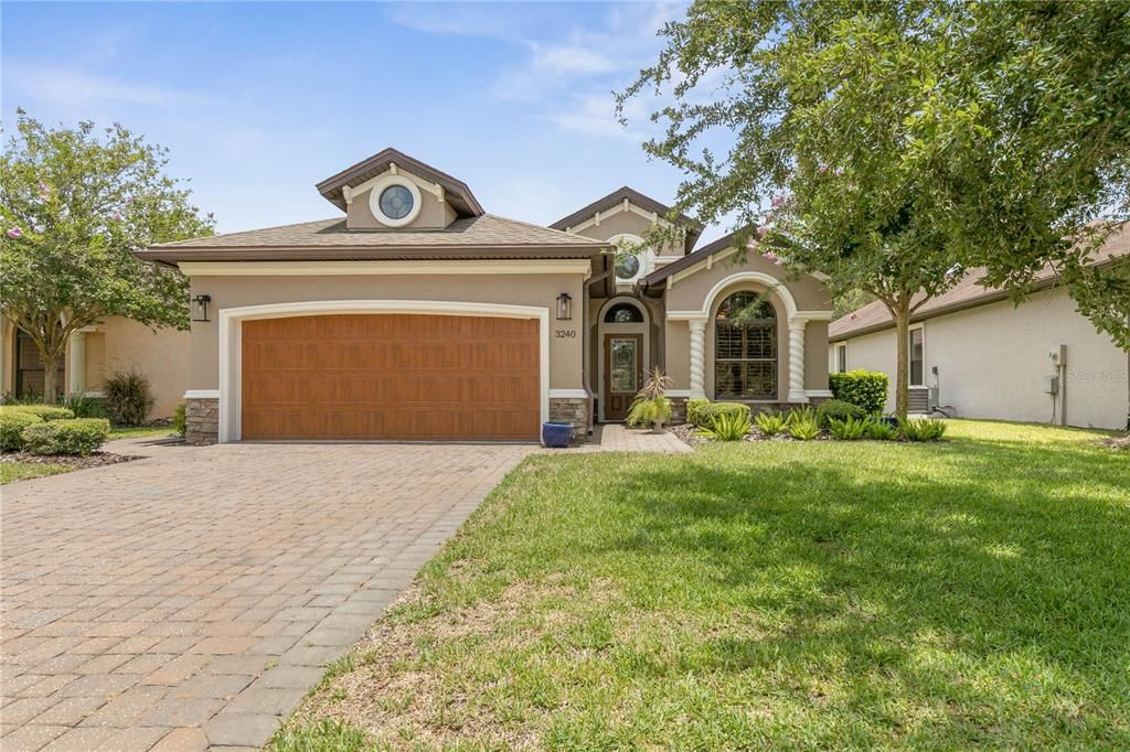 For Sale: $499,000 (3 beds, 2 baths, 1894 Square Feet)