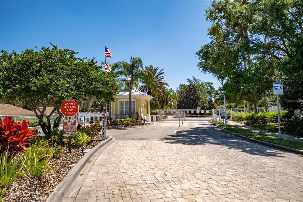 For Sale: $660,000 (3 beds, 2 baths, 2090 Square Feet)