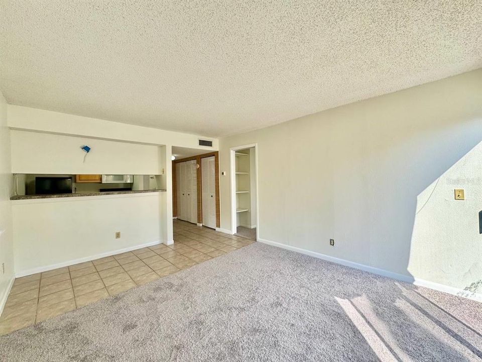 For Rent: $1,200 (1 beds, 1 baths, 552 Square Feet)