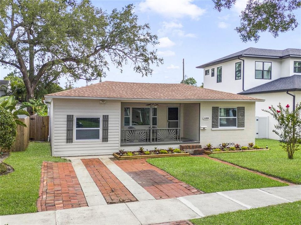 For Sale: $515,000 (3 beds, 2 baths, 1276 Square Feet)