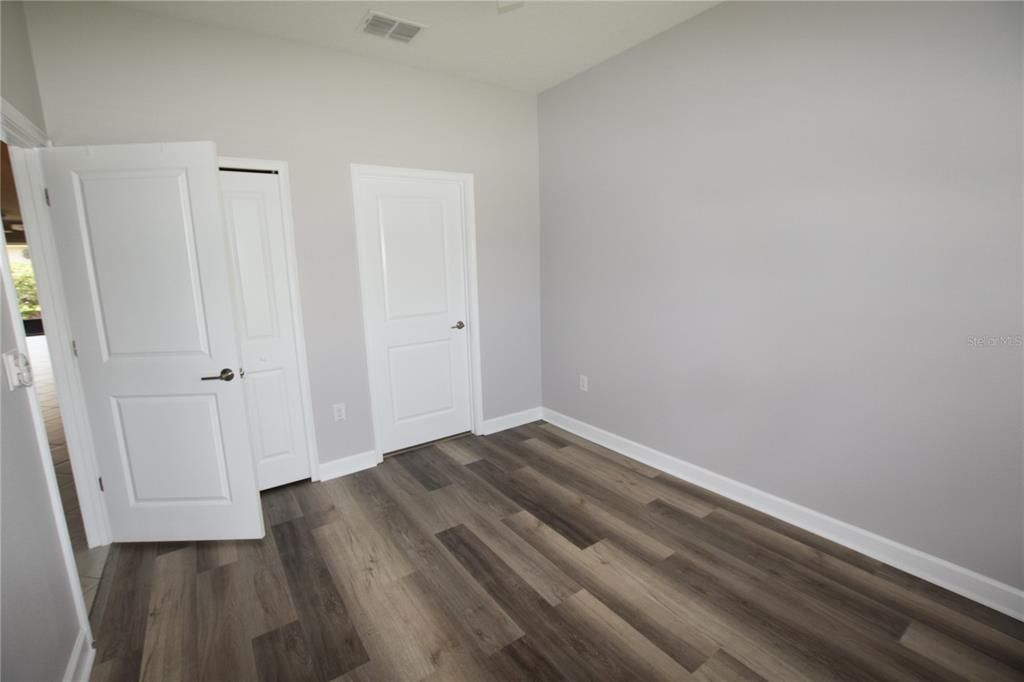 For Rent: $2,250 (2 beds, 2 baths, 1374 Square Feet)