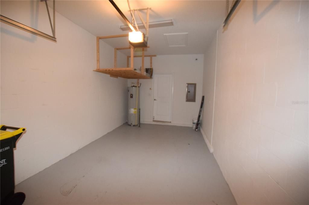 For Rent: $2,250 (2 beds, 2 baths, 1374 Square Feet)