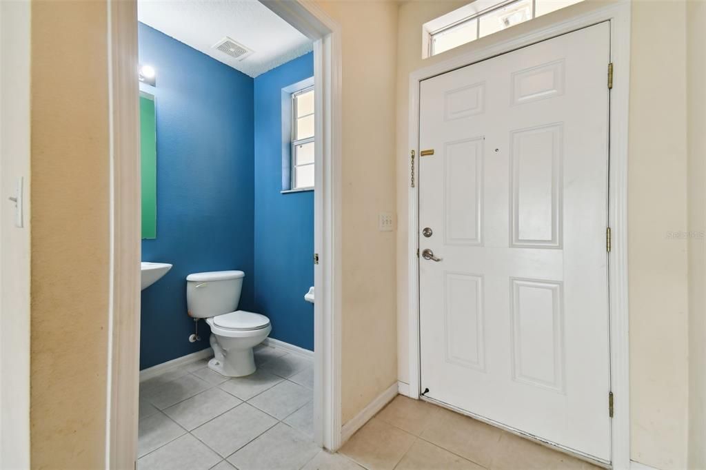 For Sale: $252,900 (2 beds, 2 baths, 1333 Square Feet)